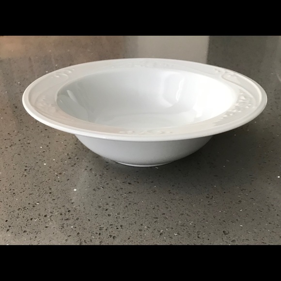 Dinnerware Set - Picture 4 of 9